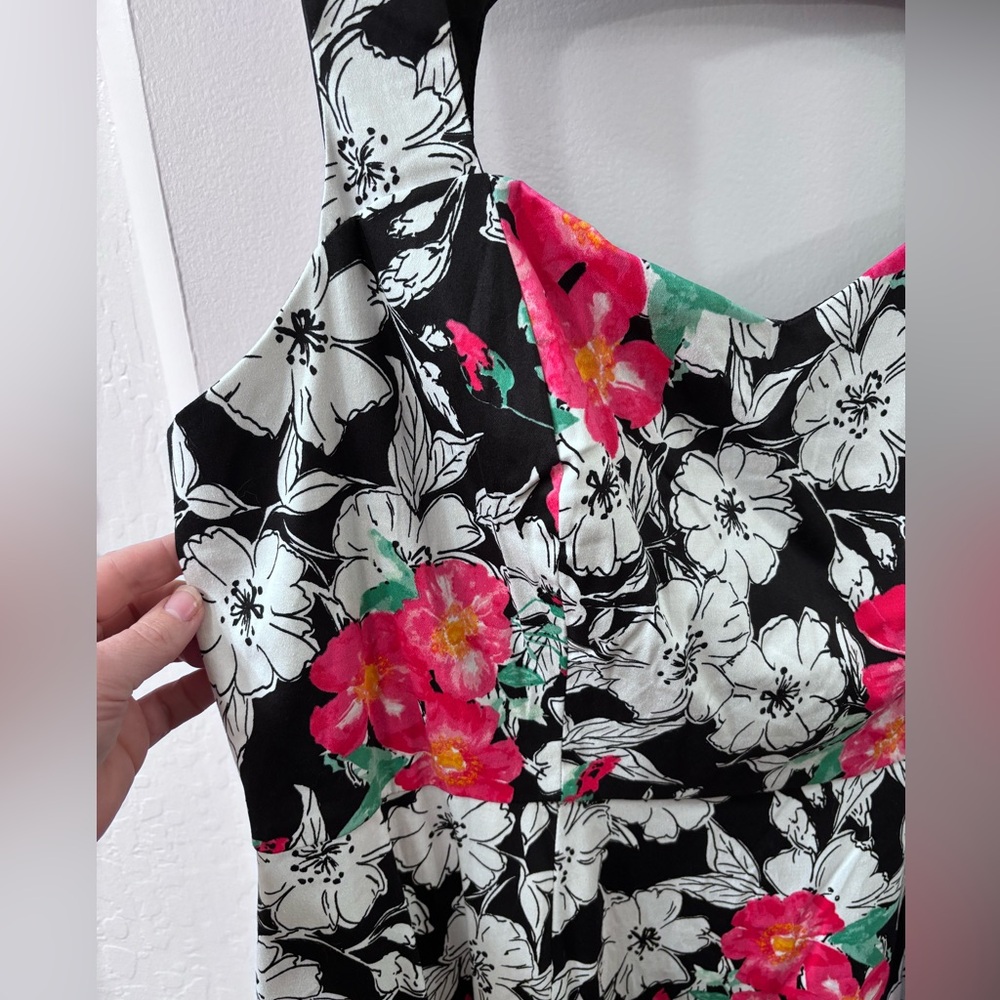 Retro Black and Pink Floral Dress - Picture 2 of 5